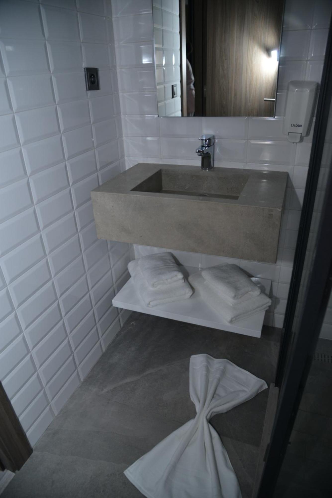 Privilege Oasis Hotel คาซาบลังกา ภายนอก รูปภาพ